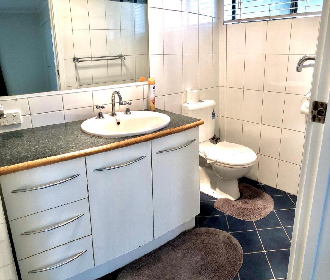 גרלדטון Beach House Opposite Ocean 4 Bed 2 Bathroom With Pool מראה חיצוני תמונה